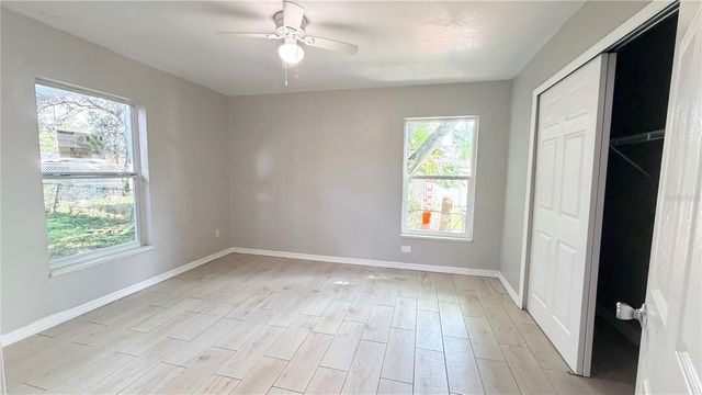 11 E ELLA J GILMORE STREET, Apopka, FL 32703