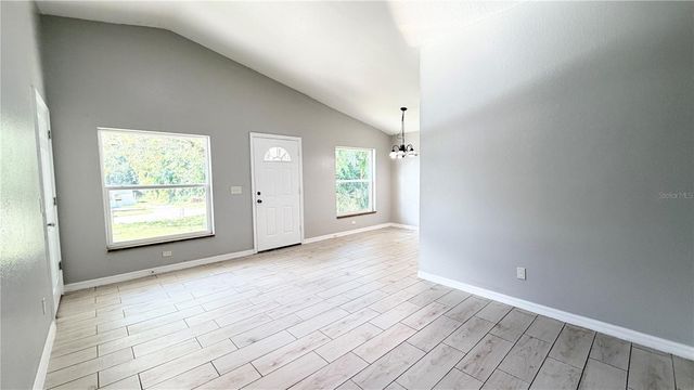 11 E ELLA J GILMORE STREET, Apopka, FL 32703