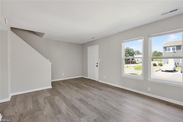 3017 Herrmann CT, Virginia Beach, VA 23453