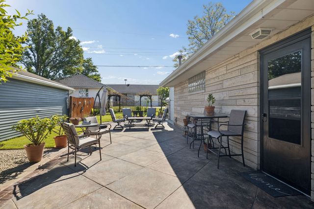 1106 Maple Court, Lockport, IL 60441