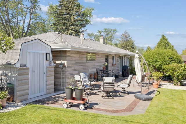 1106 Maple Court, Lockport, IL 60441
