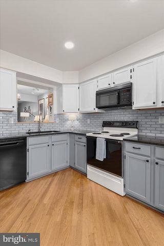 17 LANHILL COURT, Baltimore, MD 21227