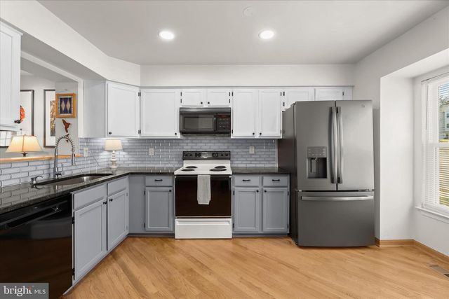 17 LANHILL COURT, Baltimore, MD 21227