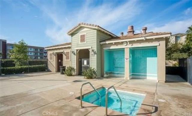 2735 Meyer Lane, Pomona, CA 91767