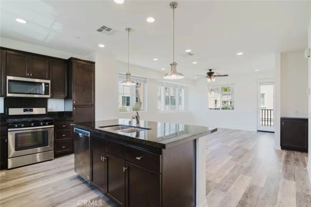2735 Meyer Lane, Pomona, CA 91767