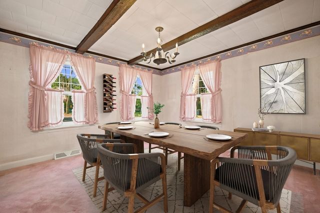 989 Cohannet St, Taunton, MA 02780