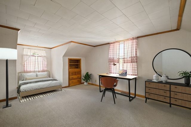 989 Cohannet St, Taunton, MA 02780