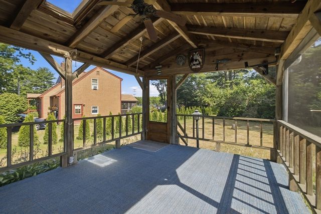 989 Cohannet St, Taunton, MA 02780