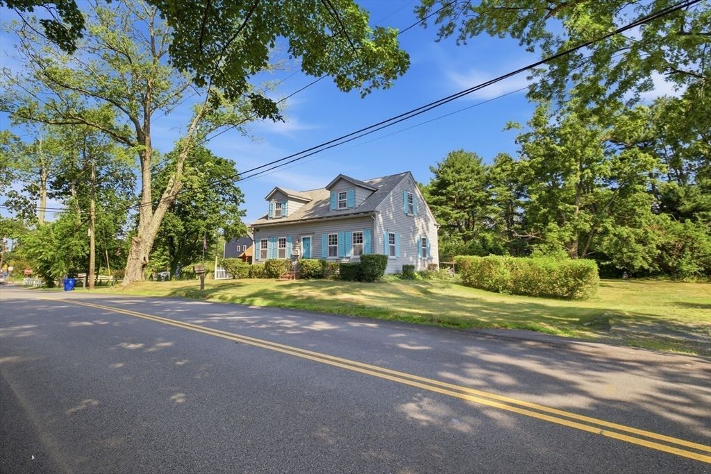 989 Cohannet St, Taunton, MA 02780