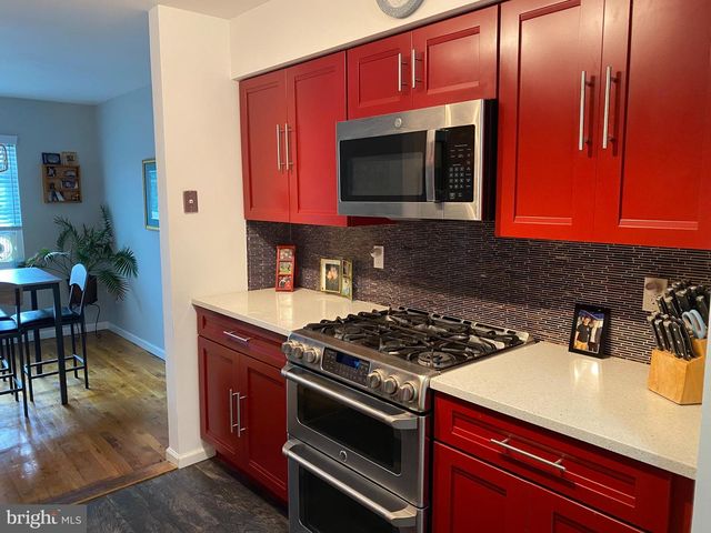 1131 COUNTRY MILL DR, Cranbury, NJ 08512