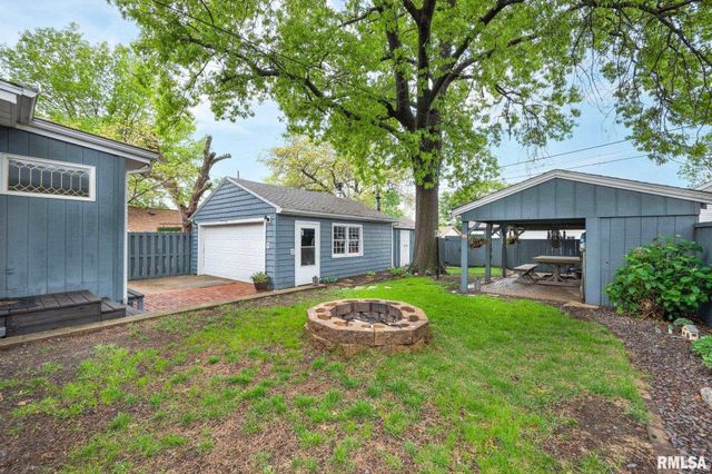1005 ILLINOIS Street, Pekin, IL 61554