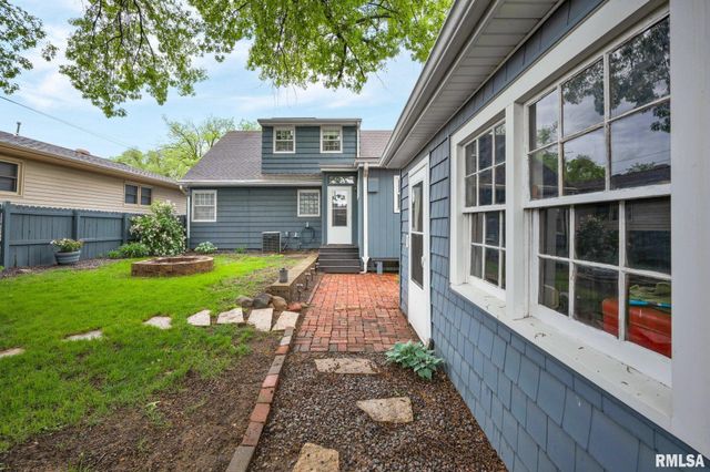 1005 ILLINOIS Street, Pekin, IL 61554