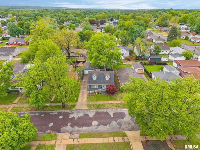 1005 ILLINOIS Street, Pekin, IL 61554