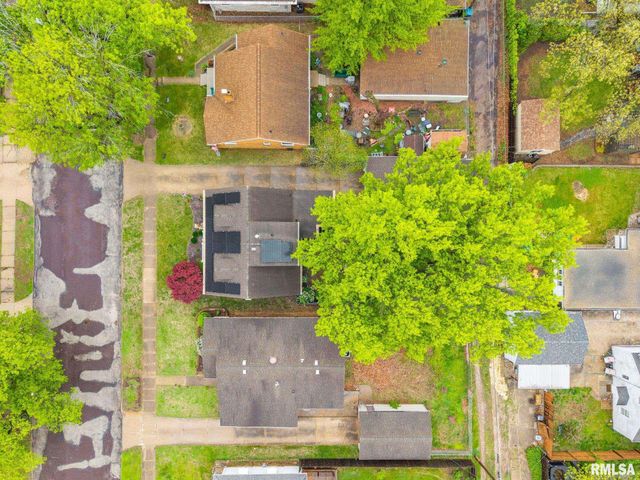 1005 ILLINOIS Street, Pekin, IL 61554
