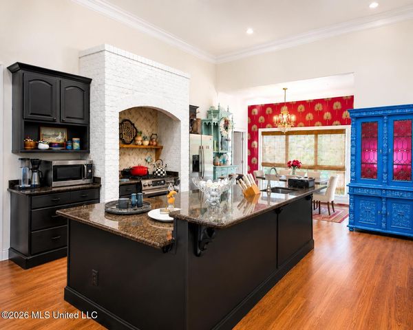 13086 Riverwalk Circle, D'iberville, MS 39540