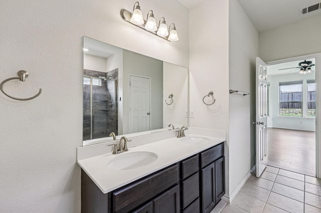 2712 Ryder Lane, Aubrey, TX 76227