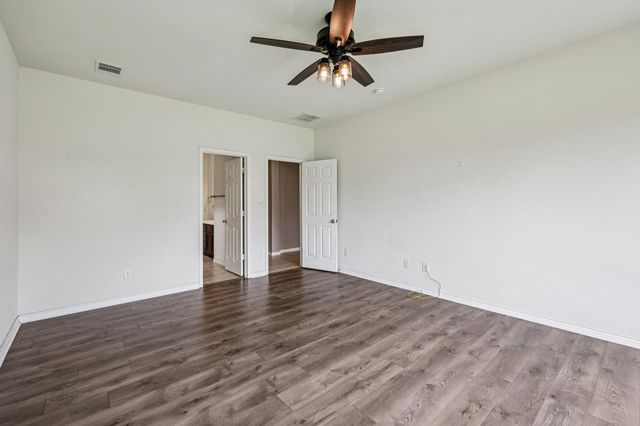 2712 Ryder Lane, Aubrey, TX 76227