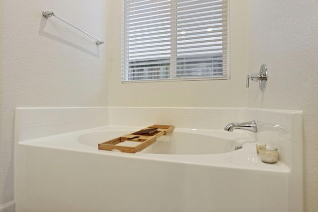 10024 Baltisan Ln, Stockton, CA 95219