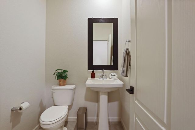 10024 Baltisan Ln, Stockton, CA 95219