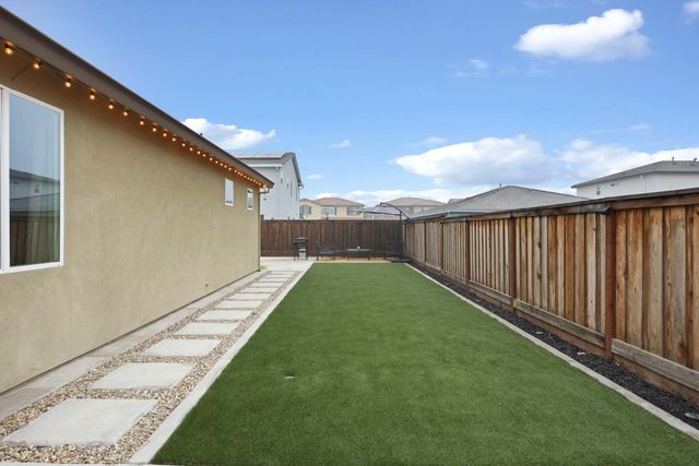 10024 Baltisan Ln, Stockton, CA 95219