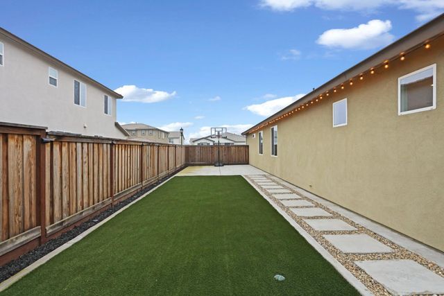 10024 Baltisan Ln, Stockton, CA 95219