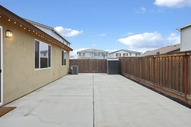 10024 Baltisan Ln, Stockton, CA 95219