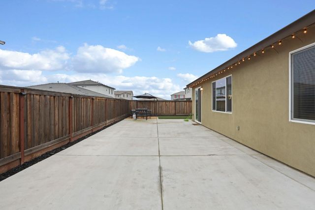 10024 Baltisan Ln, Stockton, CA 95219