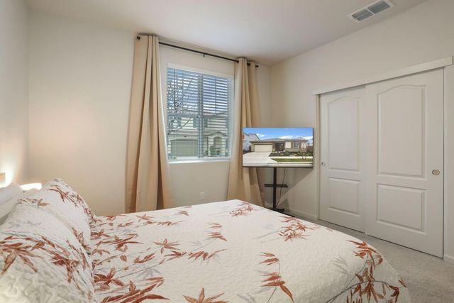 10024 Baltisan Ln, Stockton, CA 95219