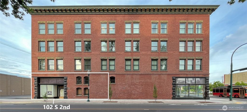 102 S 2nd Avenue, Walla Walla, WA 99362