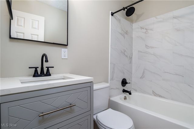 13804 Rexwood Avenue, Garfield Heights, OH 44105