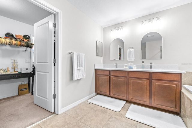 8132 SEAGARDEN LANE, Land O Lakes, FL 34637