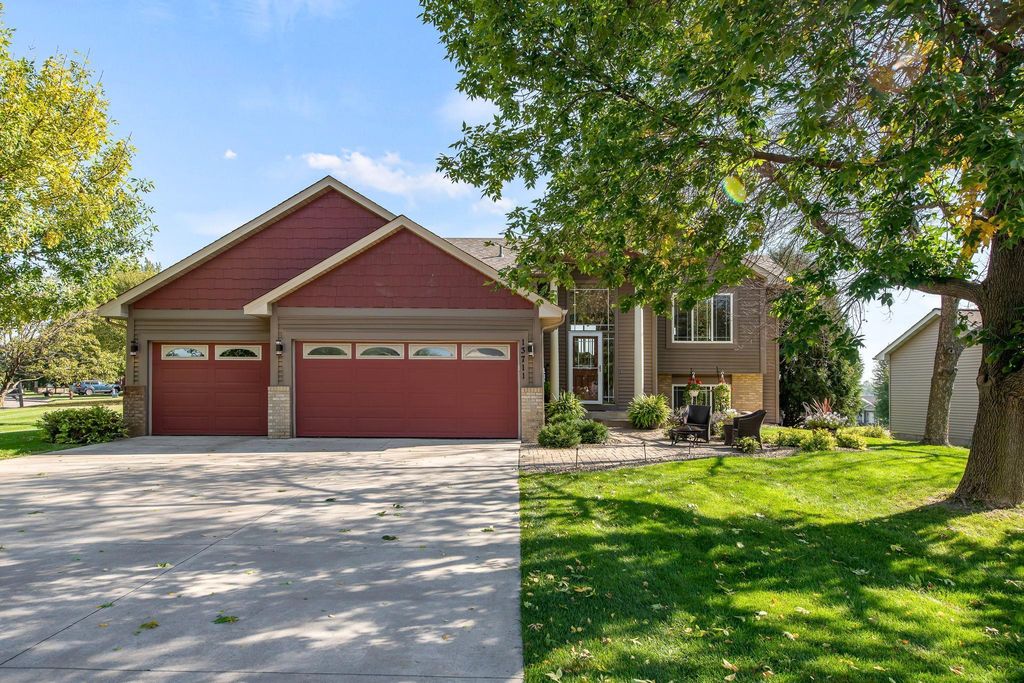 13711 Bluewing Drive, Rogers, MN 55374