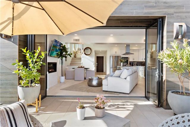 415 Marguerite Avenue, Corona Del Mar, CA 92625