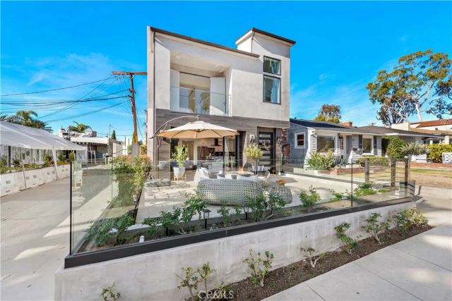 415 Marguerite Avenue, Corona Del Mar, CA 92625