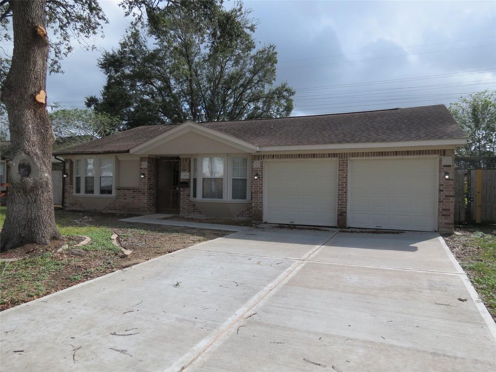 11918 Sagedowne Lane, Houston, TX 77089