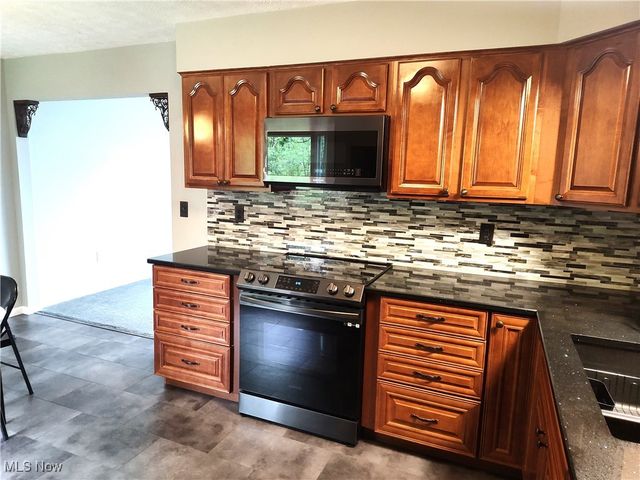 4510 S Ridge Road E, Geneva, OH 44041