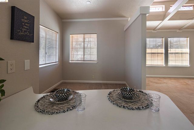 12690 Mueller Dr, Groveland, CA 95321