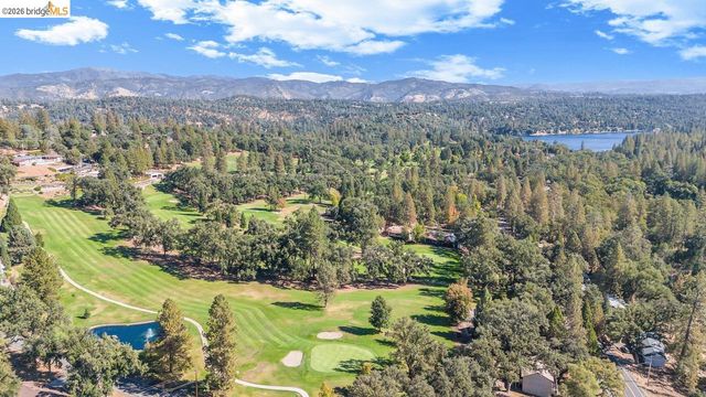 12690 Mueller Dr, Groveland, CA 95321