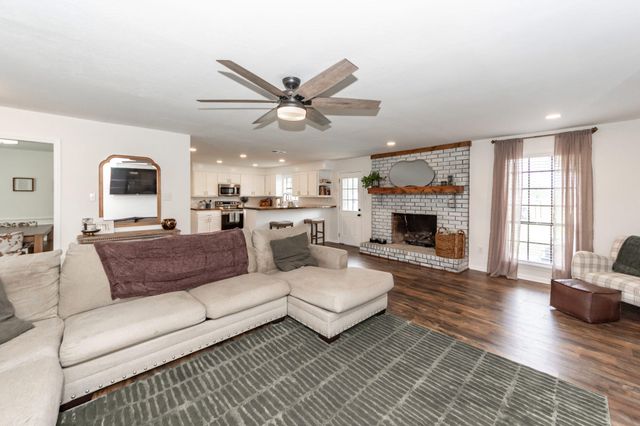 1757 Zion Road, Dorchester, SC 29437