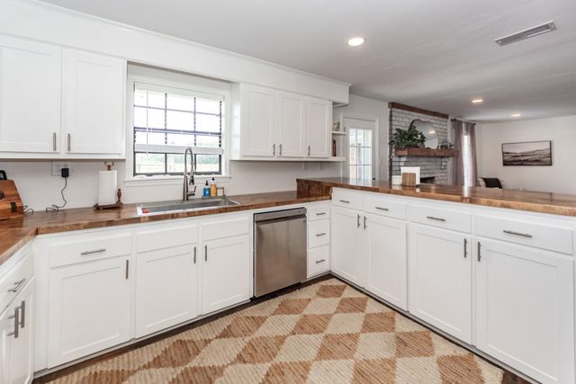 1757 Zion Road, Dorchester, SC 29437