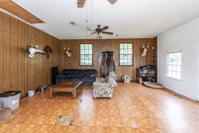 1757 Zion Road, Dorchester, SC 29437