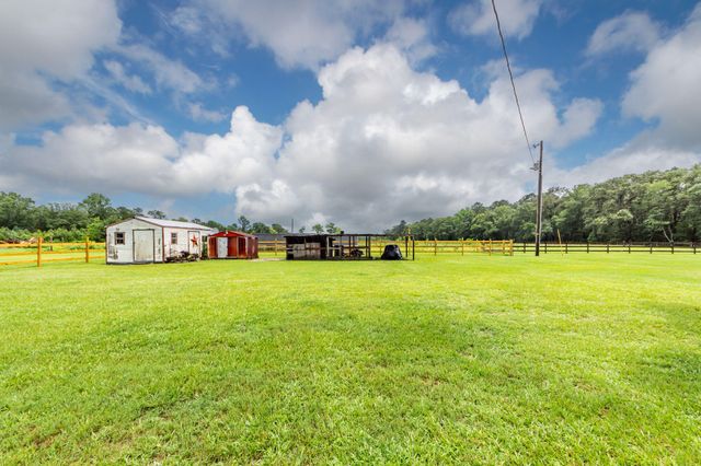 1757 Zion Road, Dorchester, SC 29437