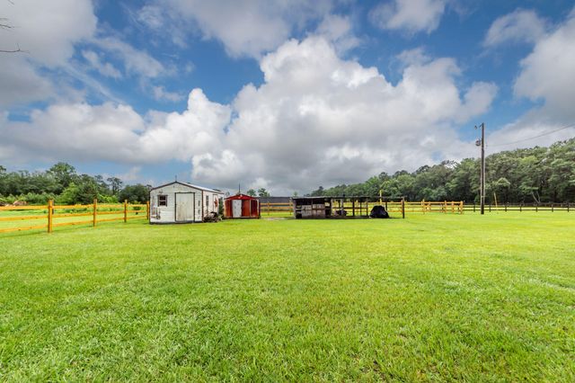 1757 Zion Road, Dorchester, SC 29437