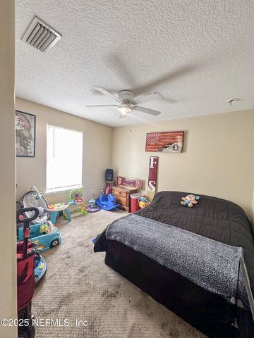 242 MANGO Drive, Palatka, FL 32177