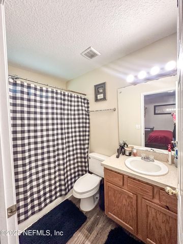 242 MANGO Drive, Palatka, FL 32177