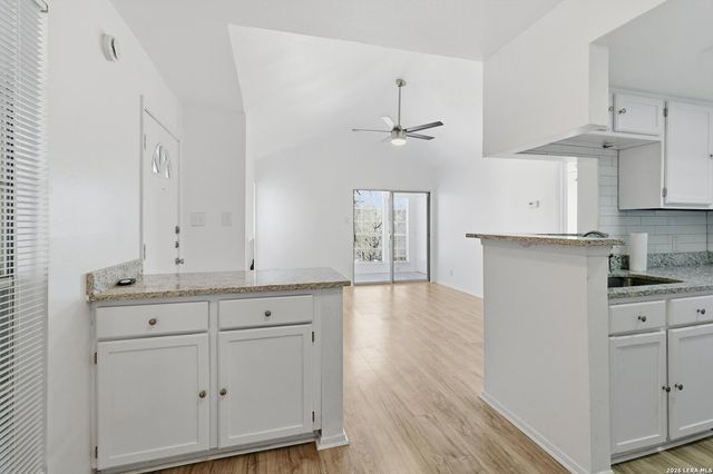 11311 Sir Winston St Apt 111, San Antonio, TX 78216