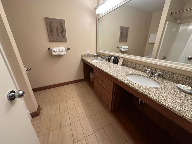 230, Qtr. 4 89 Grand Summit Way, Dover, VT 05356