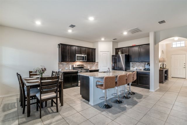 1965 Travertine Avenue, Heartland, TX 75126