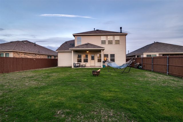 1965 Travertine Avenue, Heartland, TX 75126