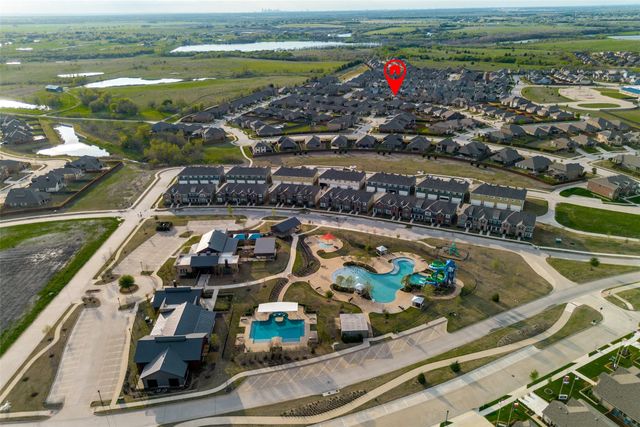 1965 Travertine Avenue, Heartland, TX 75126